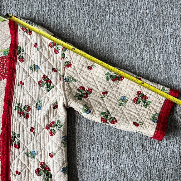 Vintage upcycled reversible quilt coat - Picture 11 of 11